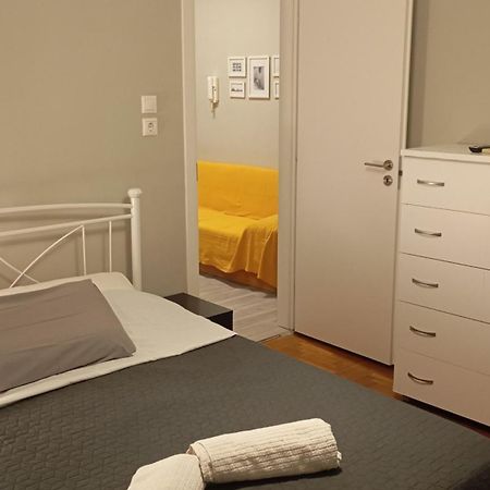 Μοντέρνο Διαμέρισμα - Stylish Appartment Loutraki Bagian luar foto
